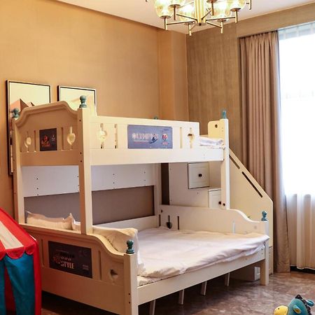 ホリデイ イン シーニン ホット スプリング 西寧市 エクステリア 写真